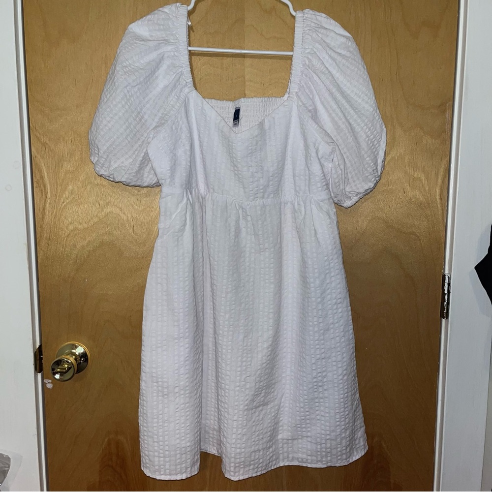 Old Navy White Puffed-Sleeve Dress With Pockets- Size Small